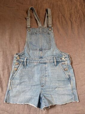 Madewell Adirondack Light Wash Denim Overall shorts